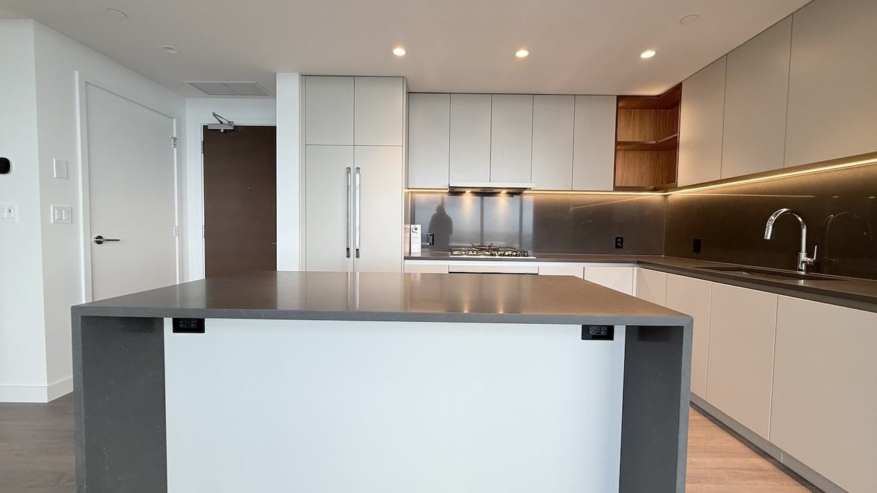 720 Farrow Street #33xx - Photo 5 of 9
