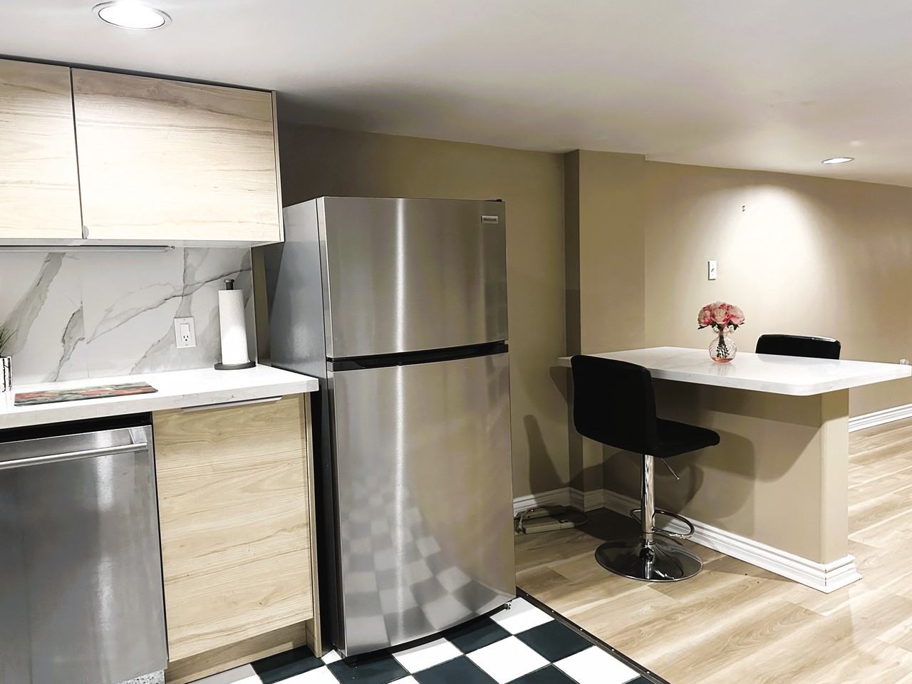 Mortimer Ave & Woodbine Ave - Photo 3 of 18