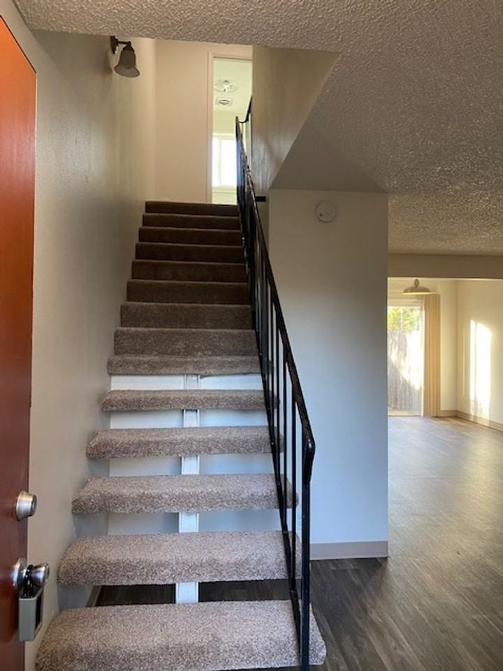 Southgate Apartments - Photo 2 of 13