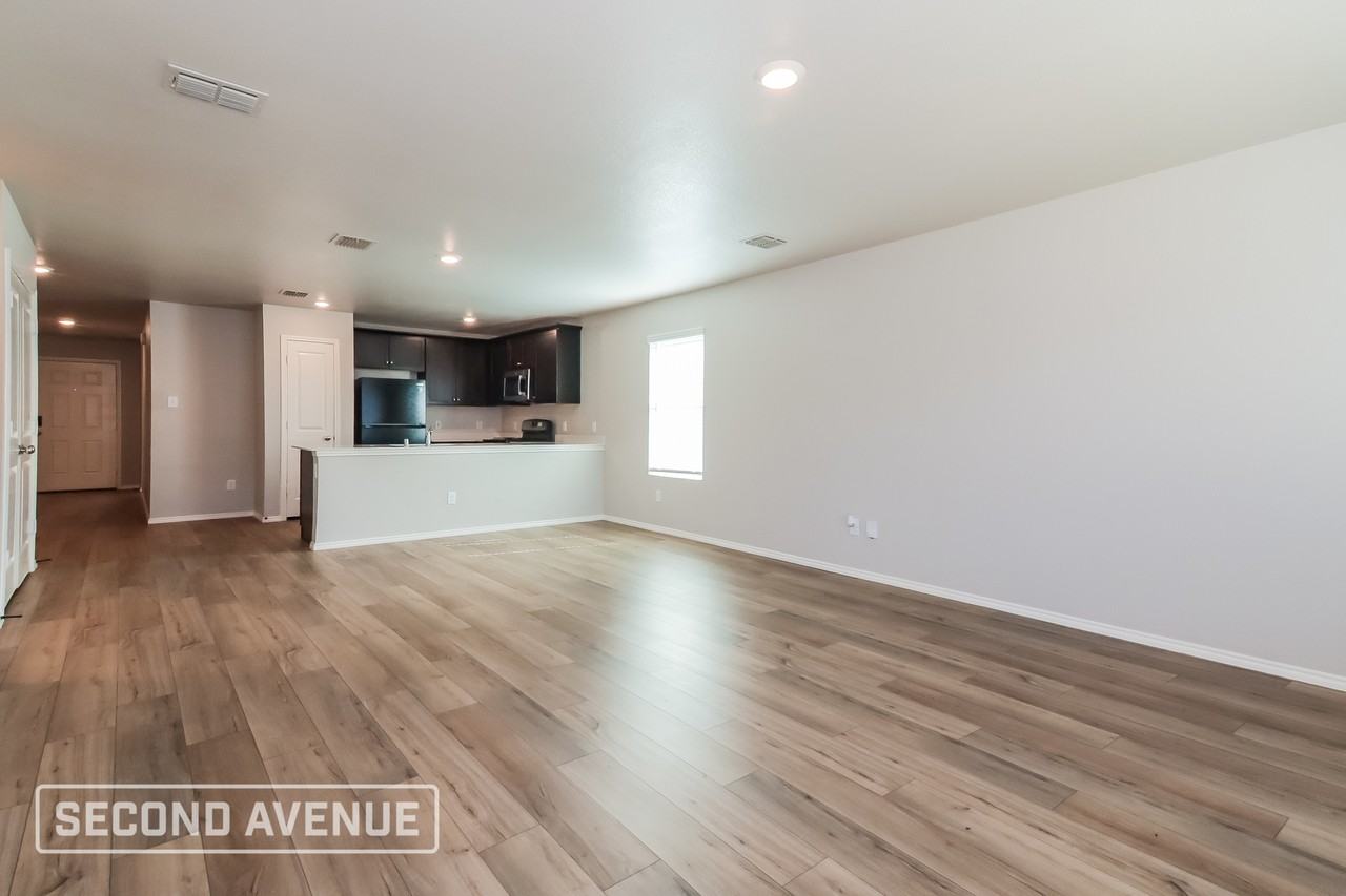 5915 Nyquist Way - Photo 6 of 27