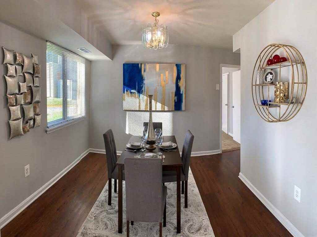 The Glendale Residence - Photo 6 of 20