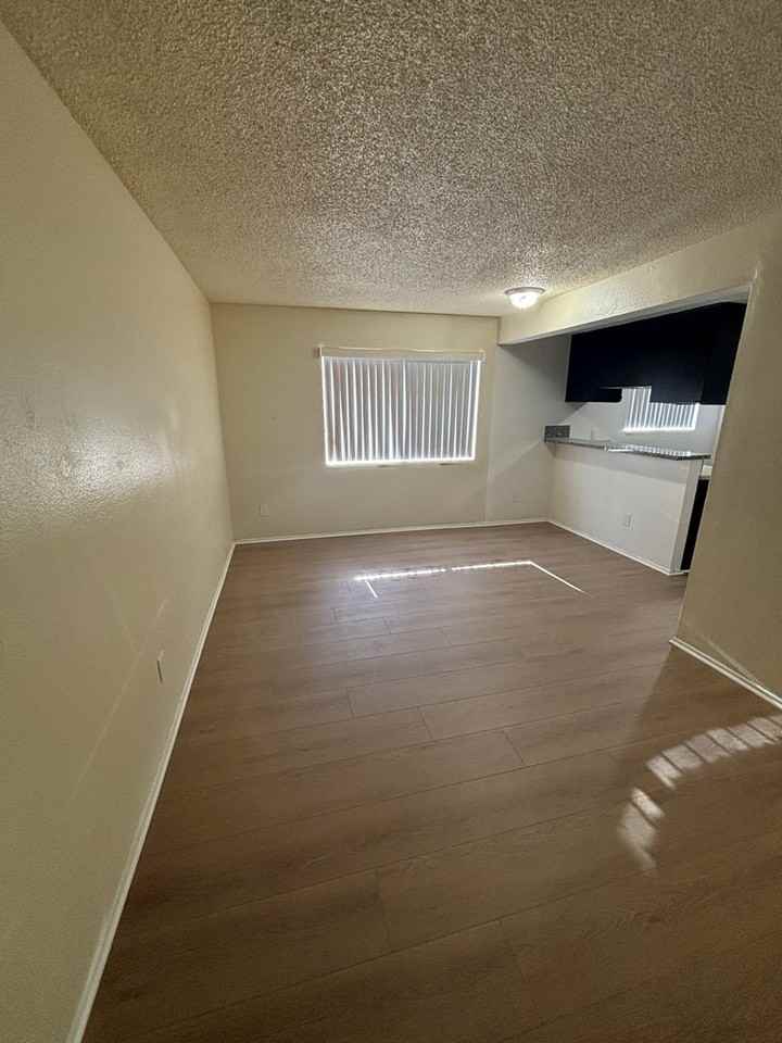 4311 Morgan Avenue #B - Photo 4 of 11