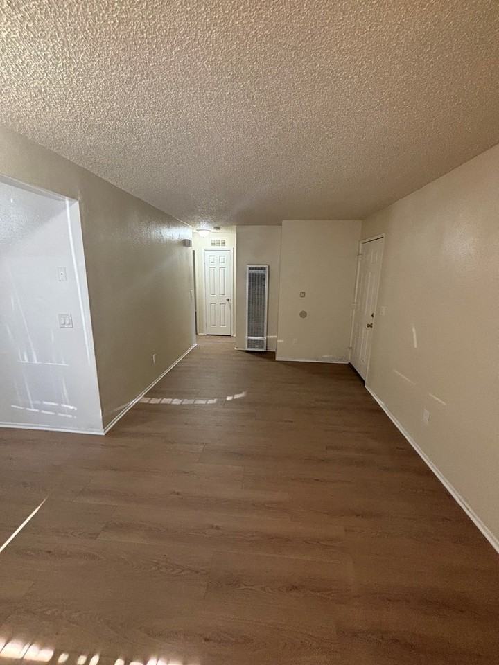 4311 Morgan Avenue #B - Photo 6 of 11