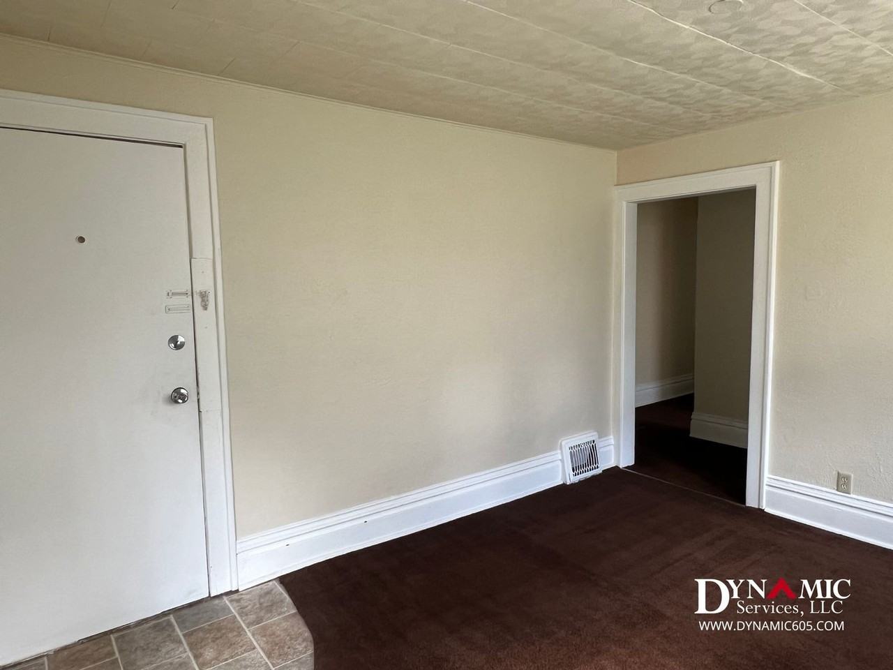 434 N Spring Ave | All Utilities Paid by Landlord - Photo 4 of 44