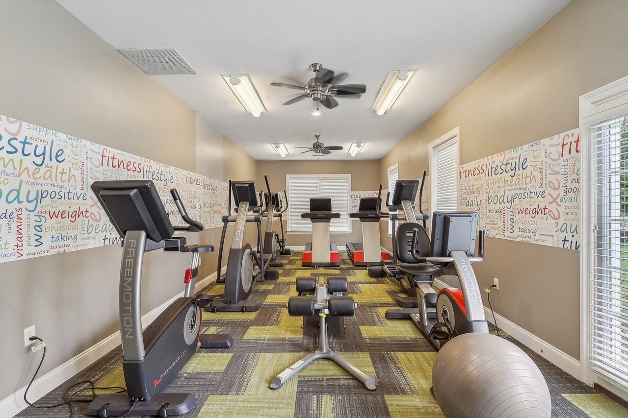 Andrews Ridge Apartments - Photo 6 of 27