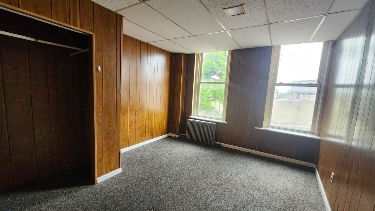 3834 Glenway Ave - Photo 7 of 19