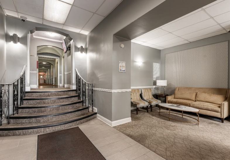 W Sheridan Rd & N Pine Grove Ave - Photo 4 of 11