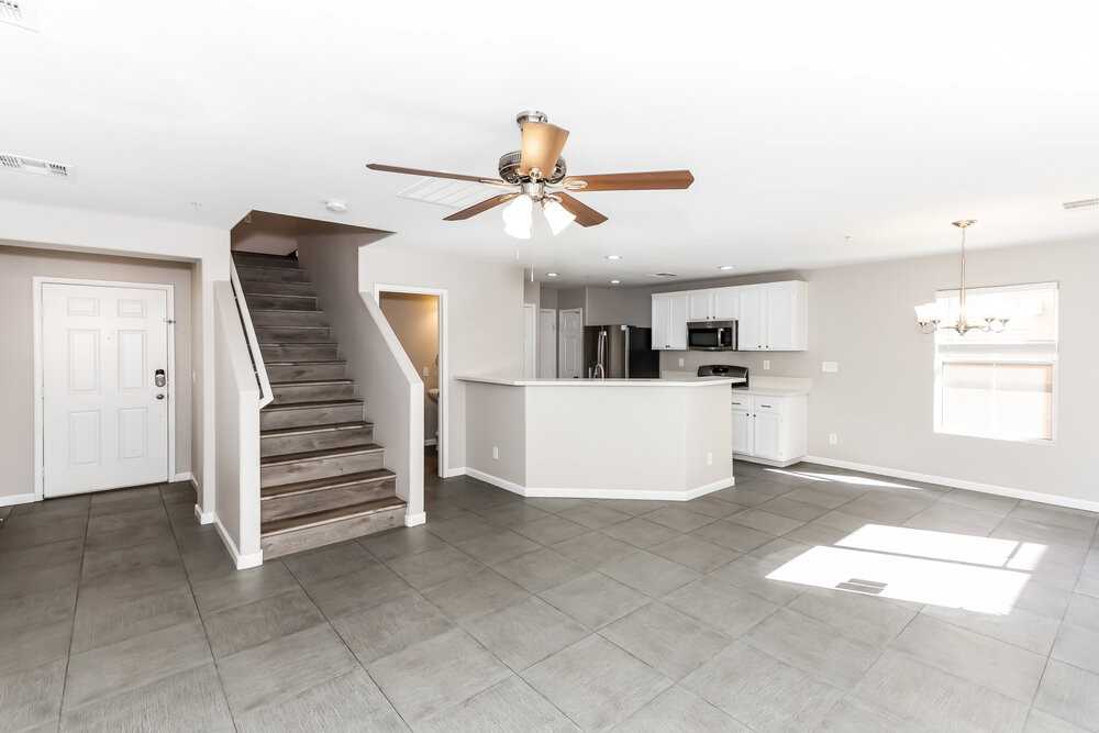 151 Desert Pond Avenue - Photo 7 of 17