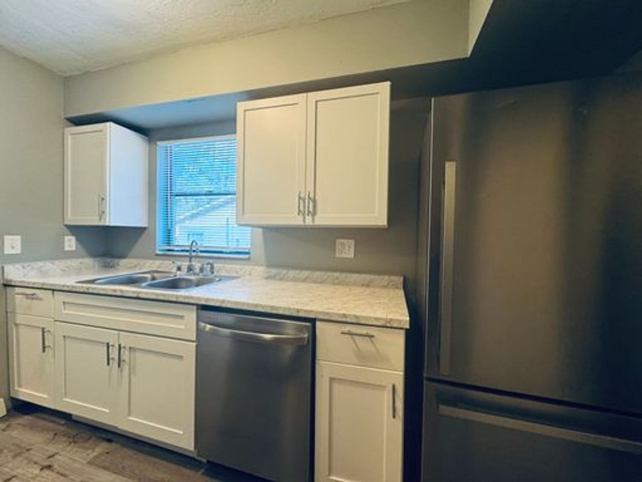 7209 SW 45th Pl - Photo 3 of 4