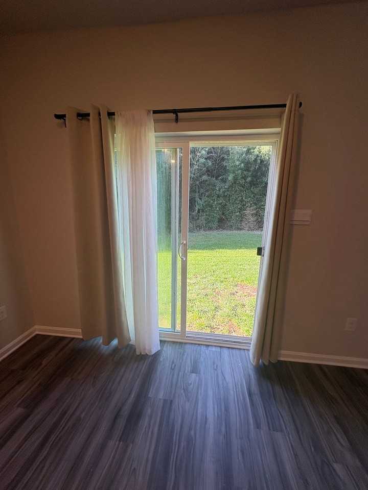 410 Maple Run Dr - Photo 7 of 20