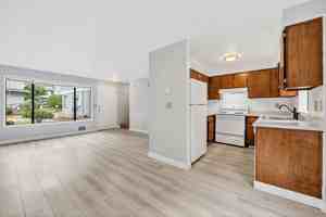 featured image of 901-981 Southeast Ford Street