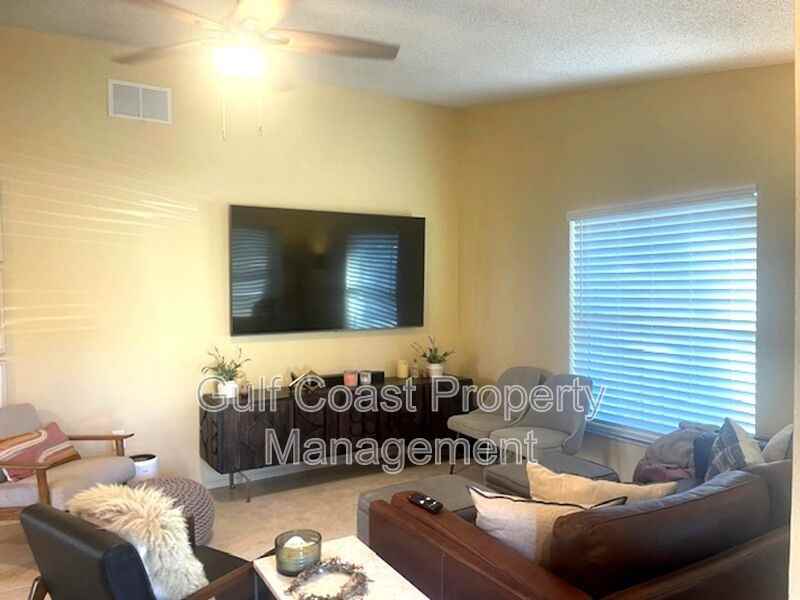 1350 13th St - Photo 2 of 26