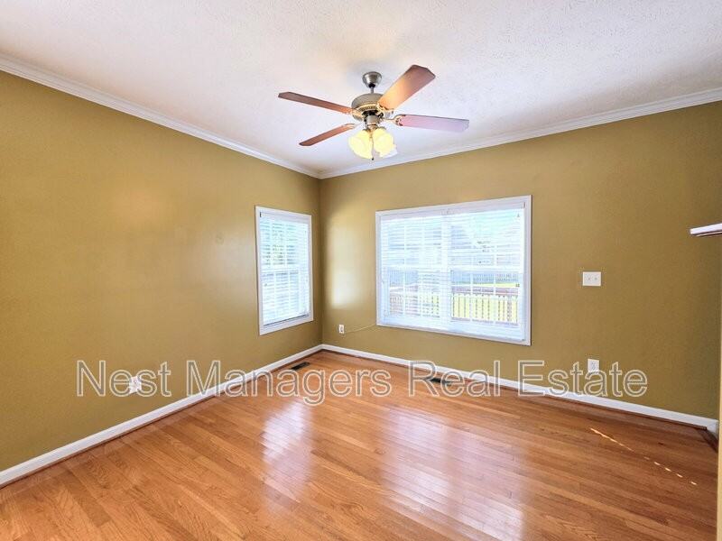 1612 Middle Creek Ct - Photo 7 of 31