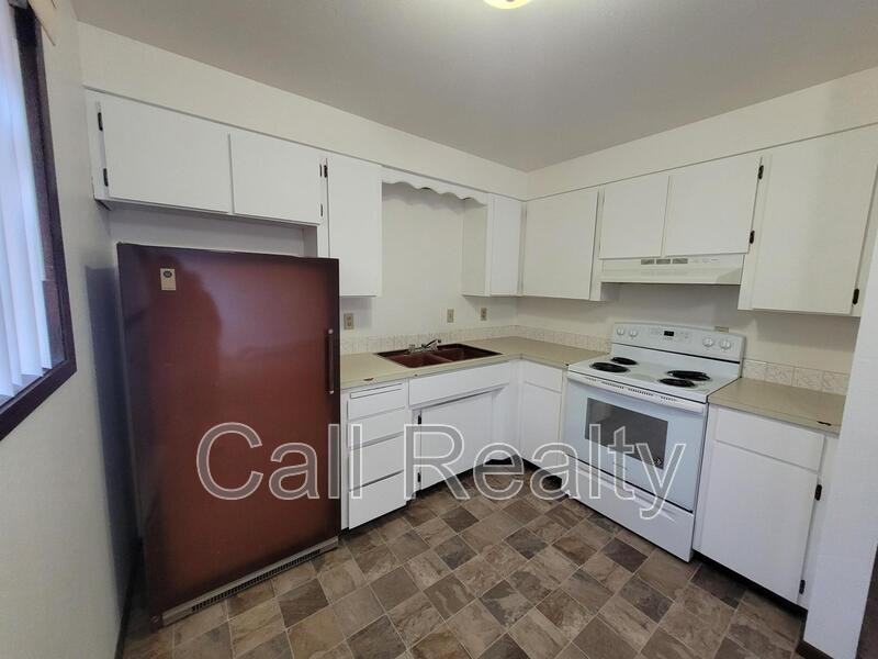 12224 E Lenora Dr #2 - Photo 2 of 7