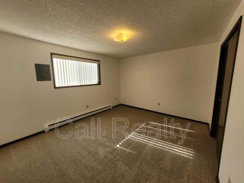 12224 E Lenora Dr #2 - Photo 6 of 7