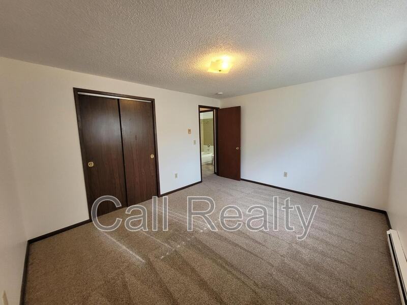 12224 E Lenora Dr #2 - Photo 7 of 7