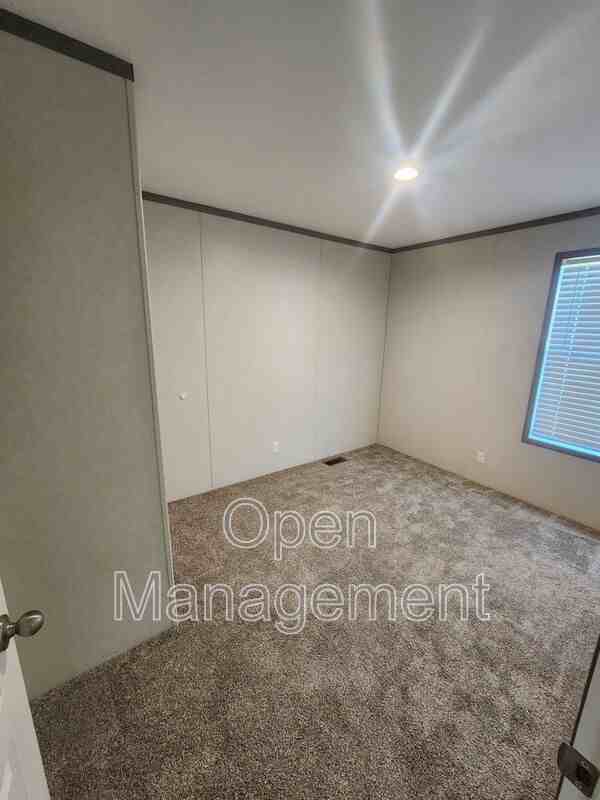 511 East 1st Street - Photo 7 of 10