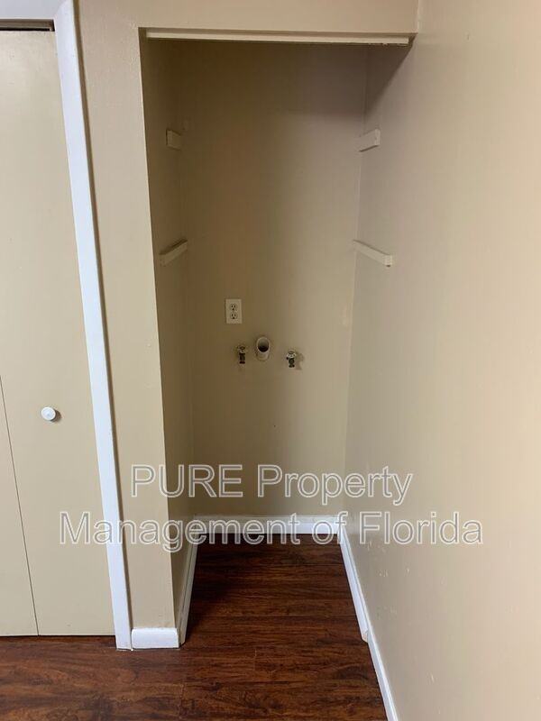 2514 Northwest 3rd Avenue - Photo 7 of 23