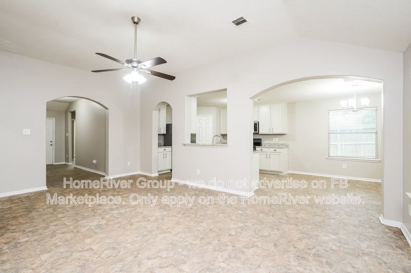 3802 Parry Court - Photo 3 of 23