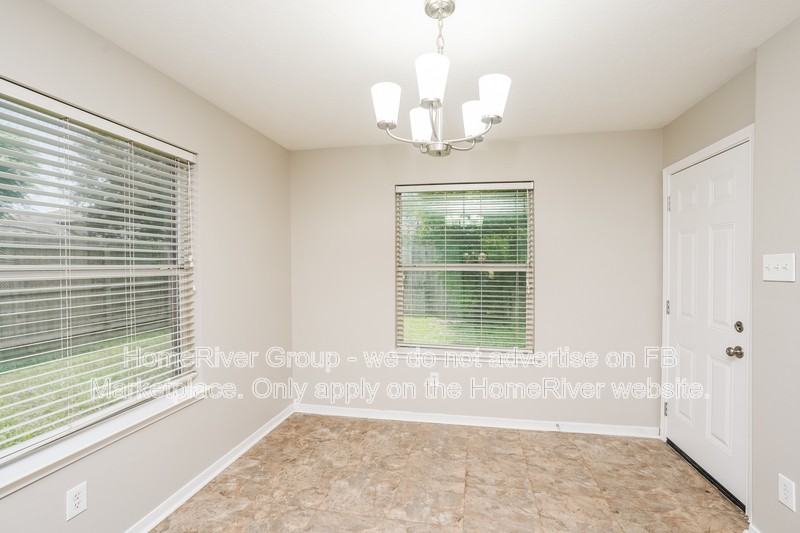 3802 Parry Court - Photo 5 of 23