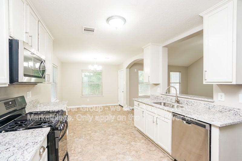 3802 Parry Court - Photo 6 of 23