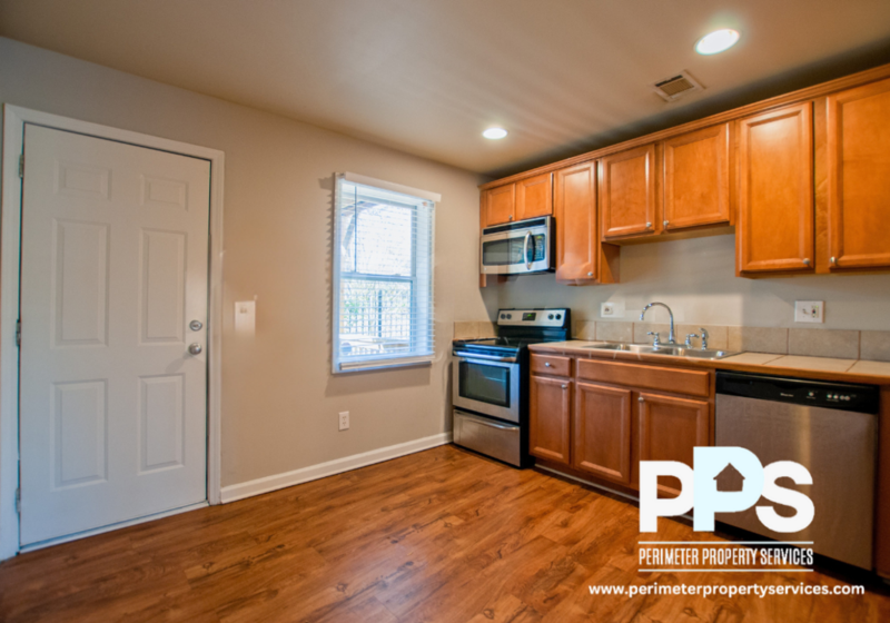 2145 Bolton Rd Nw #B4 - Photo 3 of 13