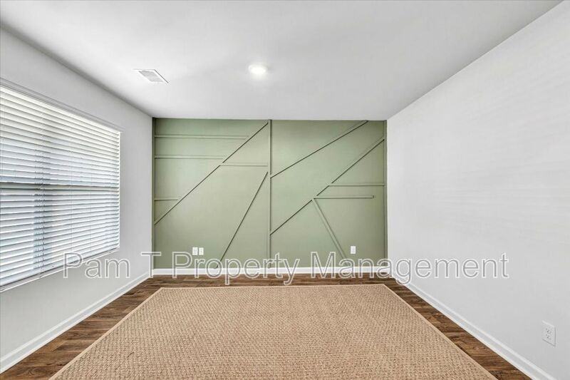 512 Turpentine Trl - Photo 5 of 46