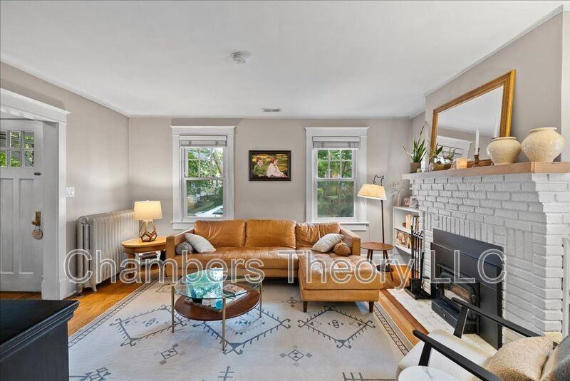 23 E Walnut St - Photo 3 of 31