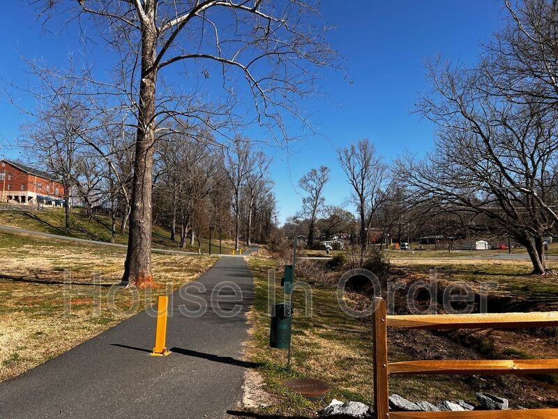 198 Cowan St #103 - Photo 5 of 20