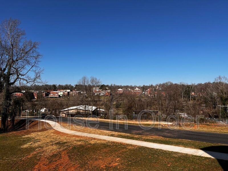 198 Cowan St #103 - Photo 6 of 20