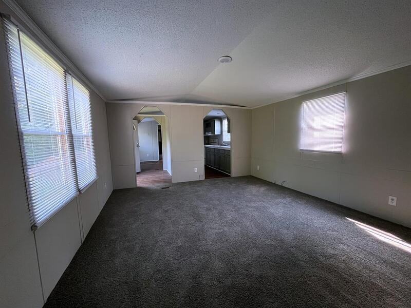 193 Sunshine Dr - Photo 7 of 17