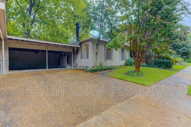 654 Anderson St - Photo 5 of 14