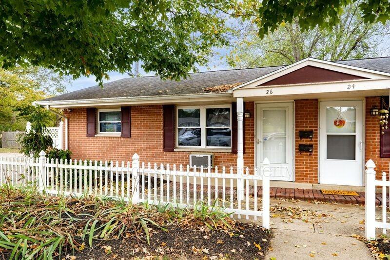 14 Candlewood Ct - Photo 2 of 15