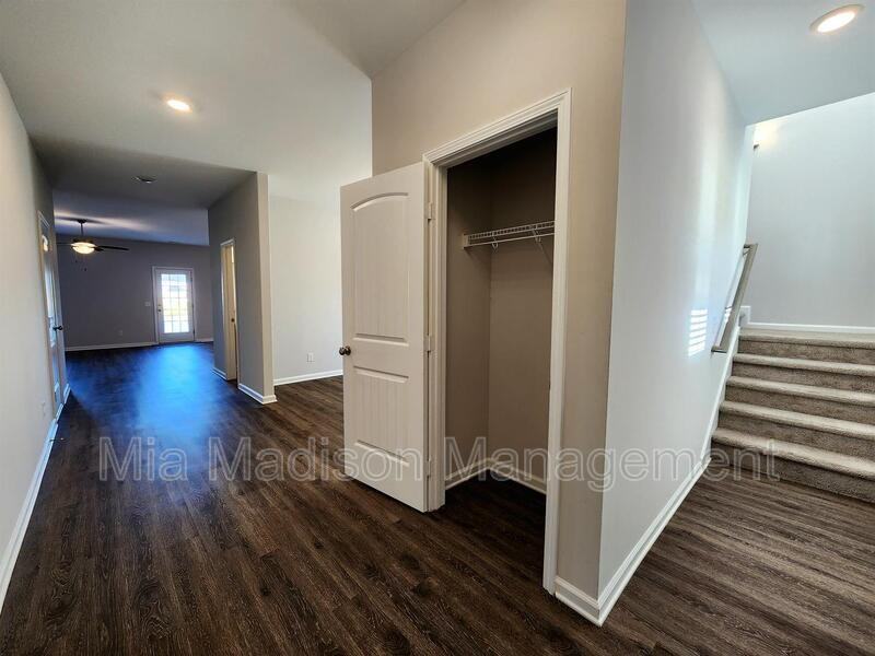 101 Whistle Down Way - Photo 2 of 31