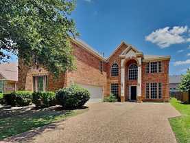 736 Mulberry Ln - Photo 1 of 1