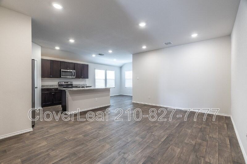 825 Gerardia Ct - Photo 7 of 30