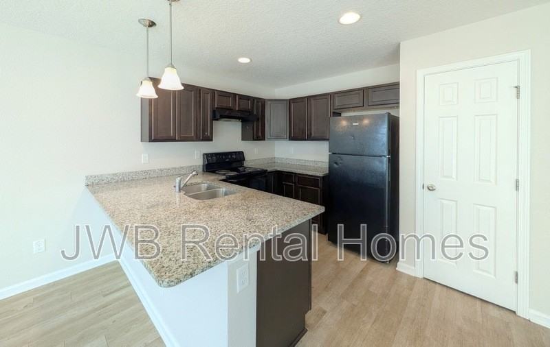 665 Melba Street - Photo 4 of 17