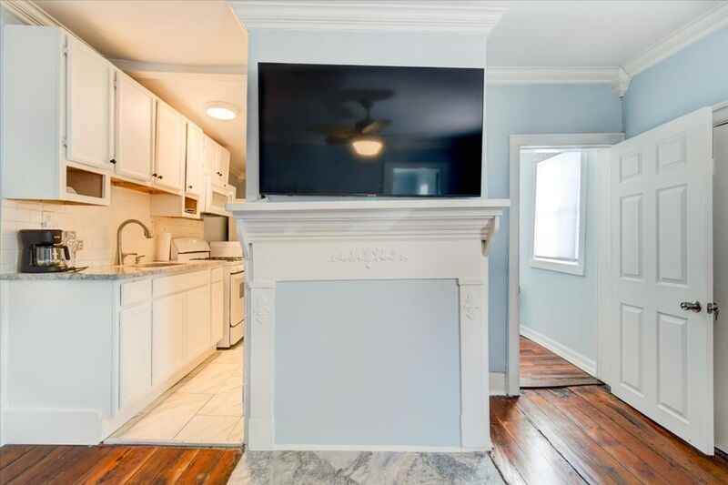 8 Sires St #A - Photo 4 of 16