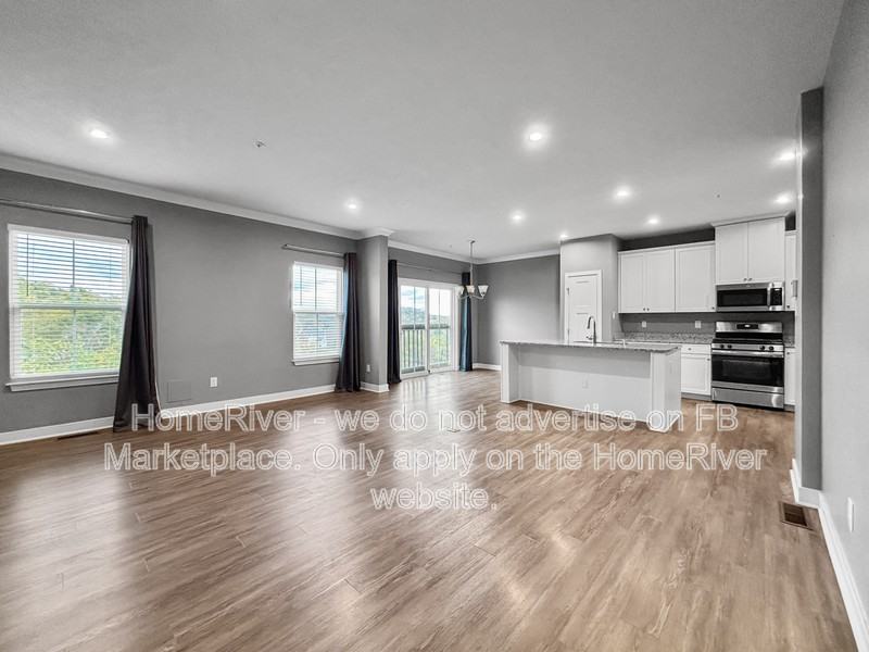 1423 Deer Creek Crossing Drive - Photo 3 of 22
