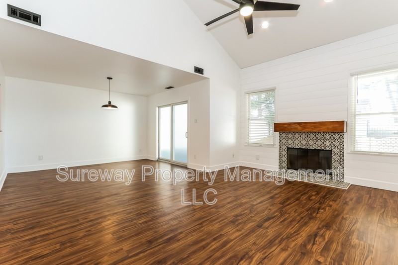 316 Lake Side Dr - Photo 2 of 19