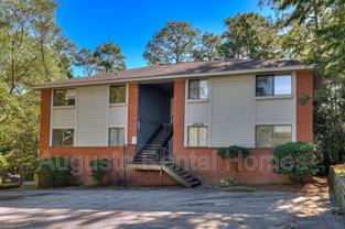 2806 Thomas Ln Apt E #Apt E - Photo 1 of 1