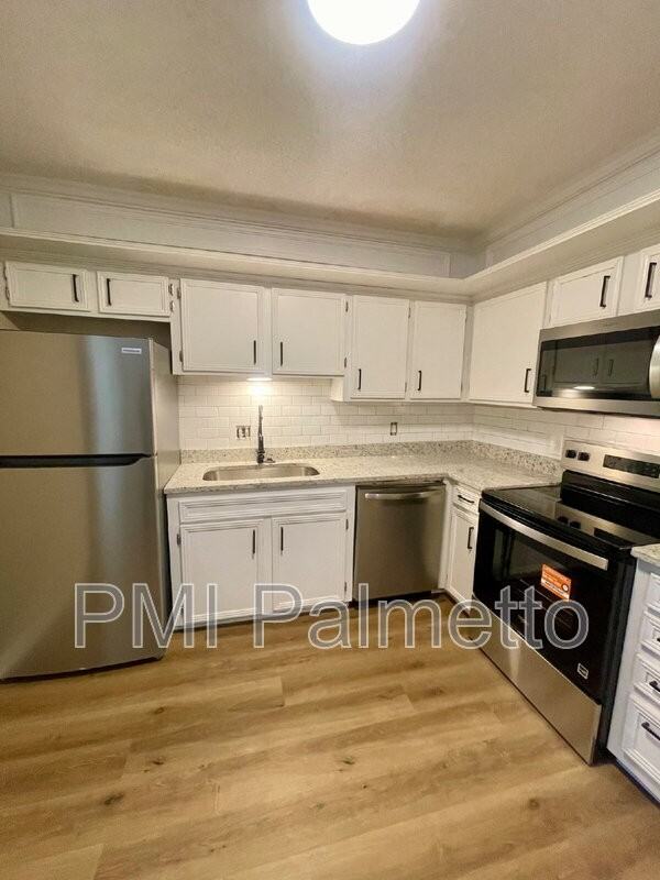 4704 Palm Tree Ln - Photo 6 of 18