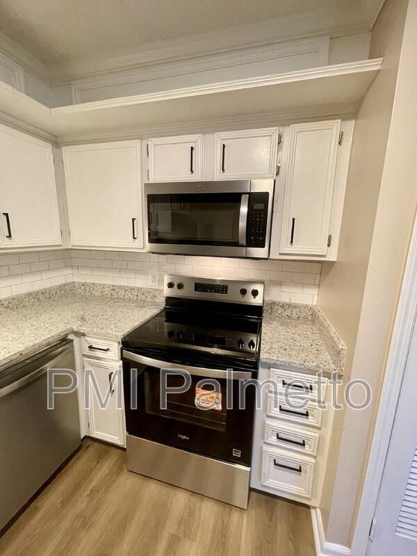 4704 Palm Tree Ln - Photo 7 of 18