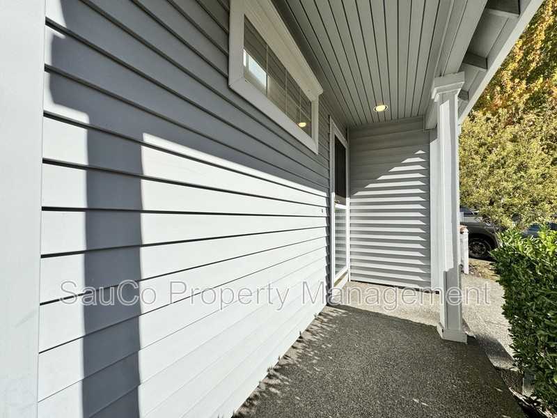 14705 Northwest Benny Drive - Photo 3 of 27