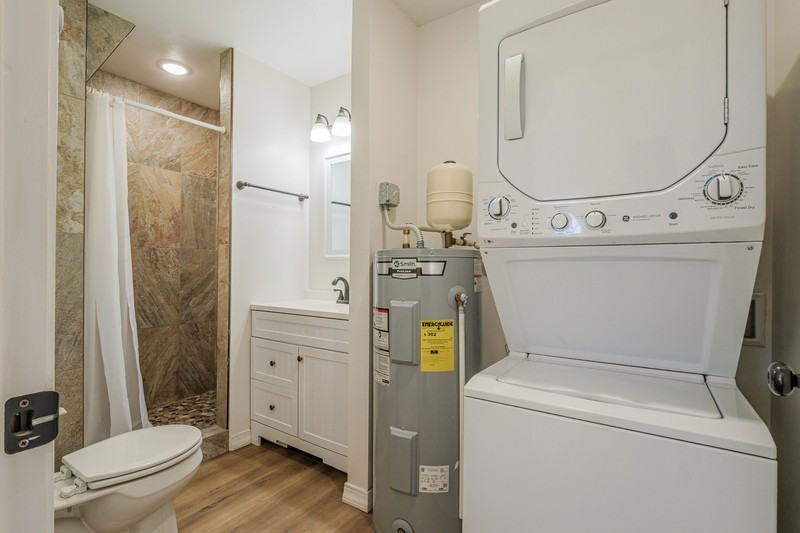 303 Mountain View Street - Photo 6 of 10