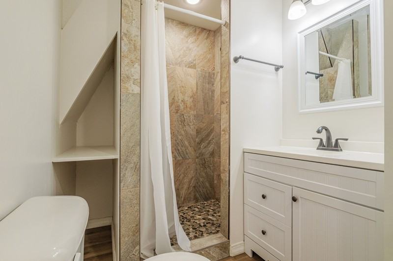 303 Mountain View Street - Photo 7 of 10