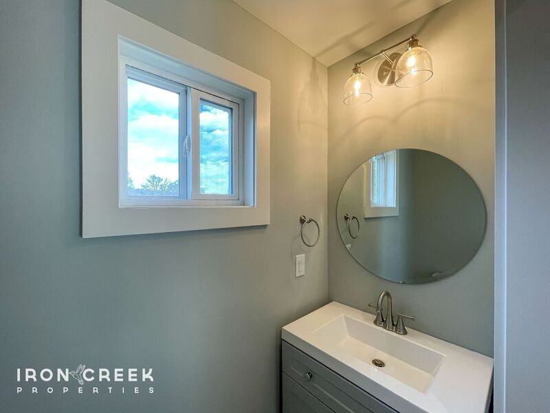 77 E Cascade St - Photo 4 of 11