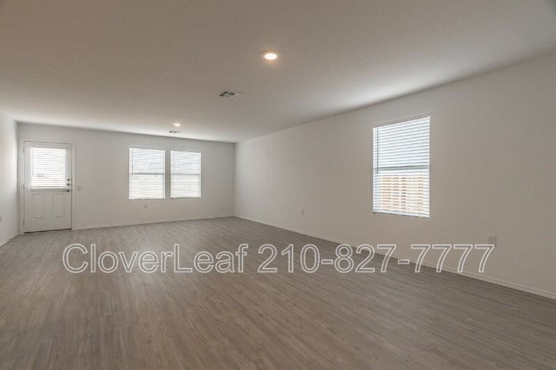 11923 Sand Wedge Way - Photo 7 of 31