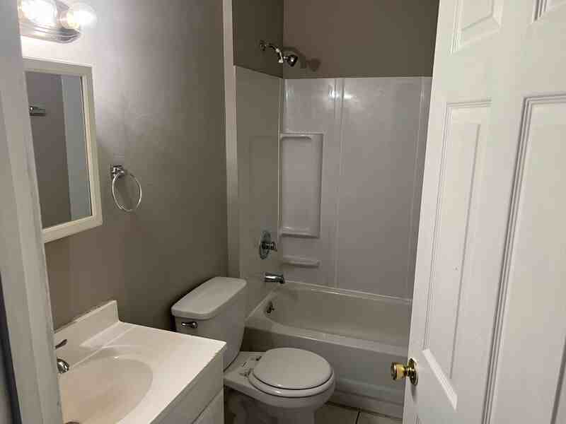 3643 W 8th St #2 - Photo 7 of 13