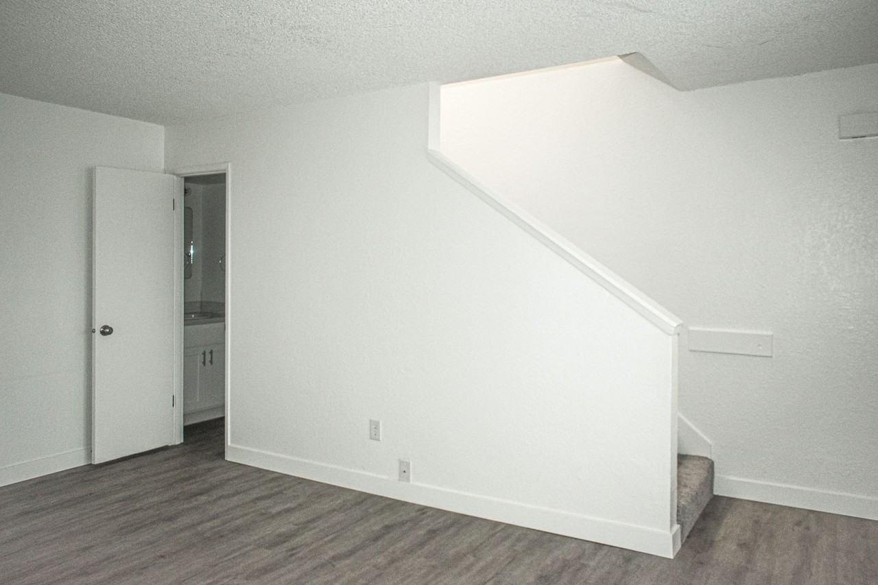 Tahoma Park Apartments - Photo 7 of 12